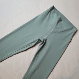 Lululemon Women's Size 6 Wunder Train High-Rise Crop 23" Misty Glade W6BNFS
